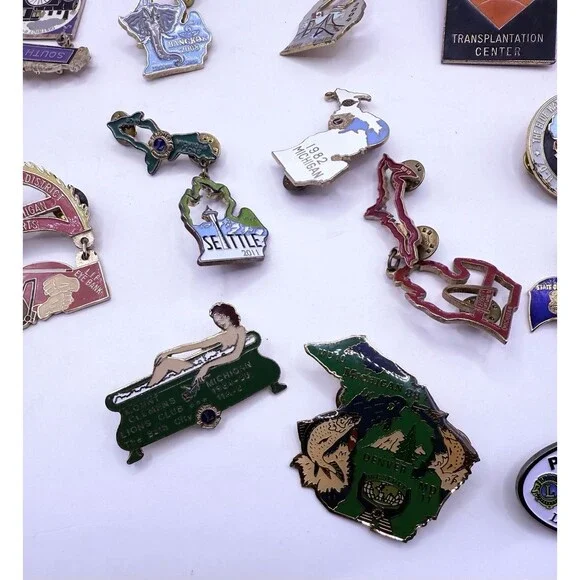 LIONS Club of Michigan Area Vest Lapel Pins Lot of 15 Some Vintage - Picture 3 of 9